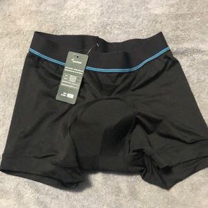 Cycling shorts